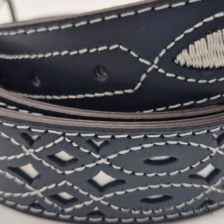 CINTURON ARTESANO PIEL VACUNA 3,5 CM.