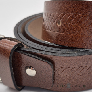 CINTURON UNISEX SERRAJE GRABADO PIEL VACUNA 3,5 CM.