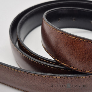 CINTURON REVERSIBLE PIEL VACUNA 3 CM. CINTURON REVERSIBLE PIEL VACUNA 3 CM.