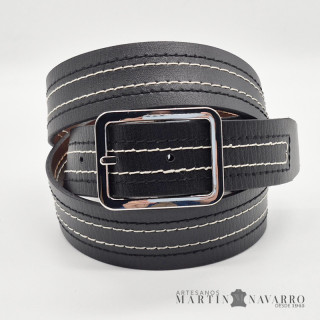 CINTURON REVERSIBLE CONTRASTE PIEL VACUNA 3,5 CM. CINTURON REVERSIBLE CONTRASTE PIEL VACUNA 3,5 CM.